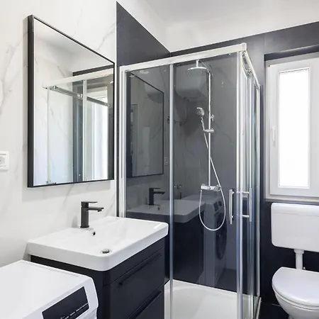 Дом отдыха Front In