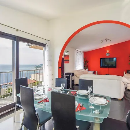 Дом отдыха Front In